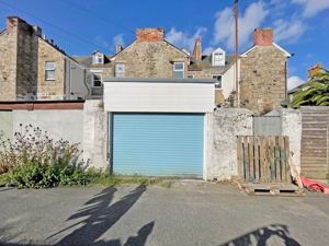 Photo 8- click for photo gallery